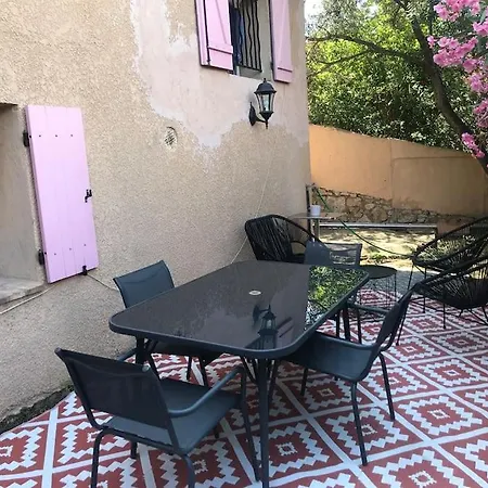 Charmant Studio Avec Jardin